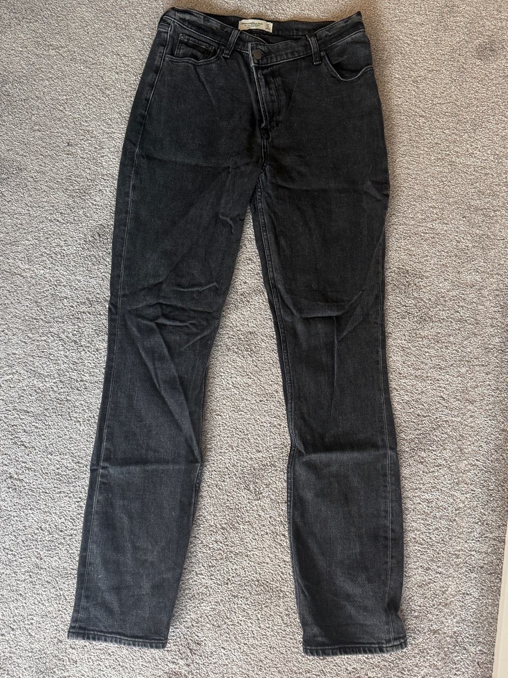 Abercrombie & Fitch Women’s 90s Slim Straight Ultra High Rise Crossover Jeans